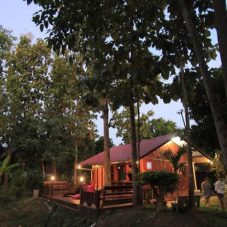 Вилла Baan Suan Auy Kham Мае Сай Экстерьер фото